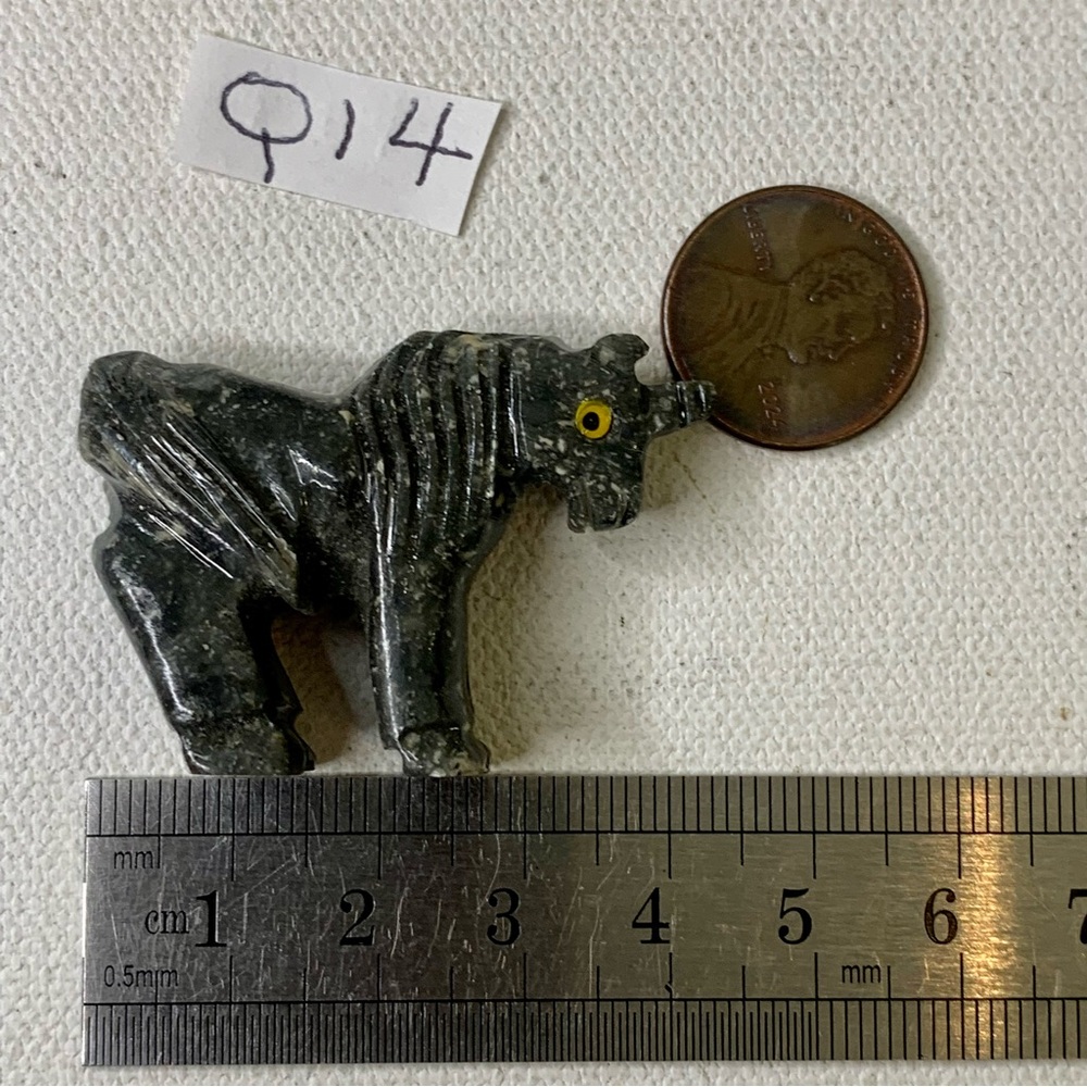Grey Soapstone Carved Unicorn Figurine Miniature Stone Animal Carving Yellow Eye - Picture 14 of 15
